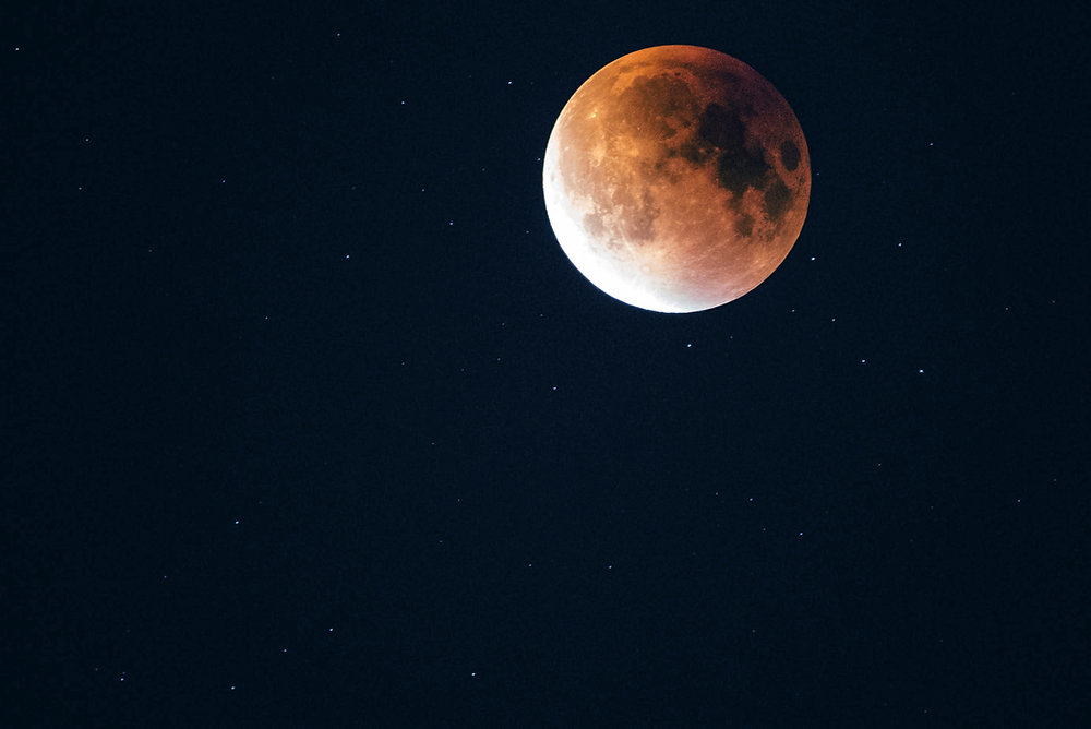 Explorando el misterio del poema romance de la luna luna: una oda a la belleza nocturna